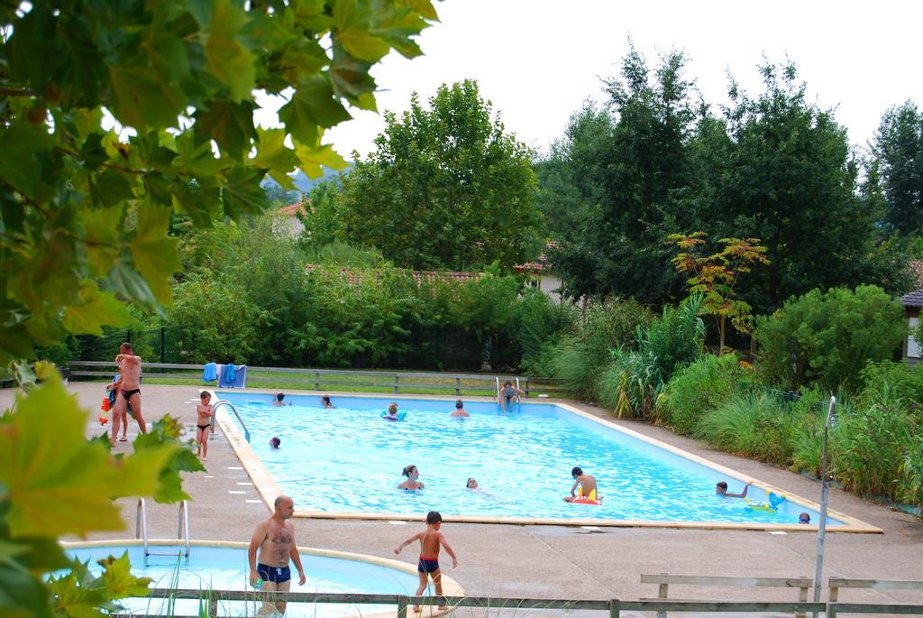 Lagrange Grand Bleu Vacances - Residence Port Lalande Castelmoron-sur-Lot Eksteriør bilde