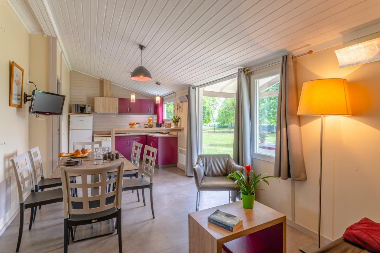 Lagrange Grand Bleu Vacances - Residence Port Lalande Castelmoron-sur-Lot Eksteriør bilde